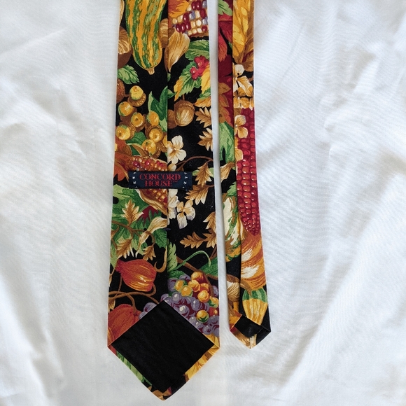 Concord House Necktie - Picture 3 of 9